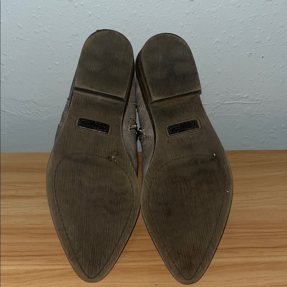 Blowfish Women's Taupe Ankle Booties - Picture 9 of 9